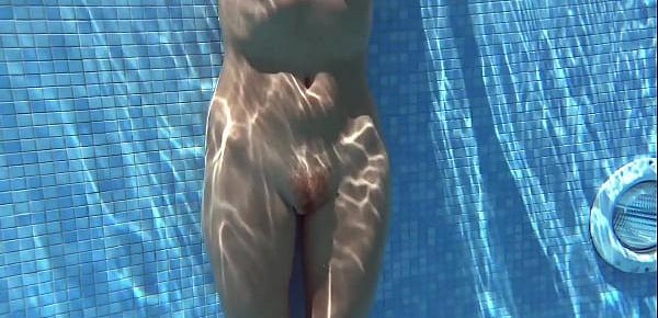 Very hot Russian pornstar by the pool Mary Kalisy